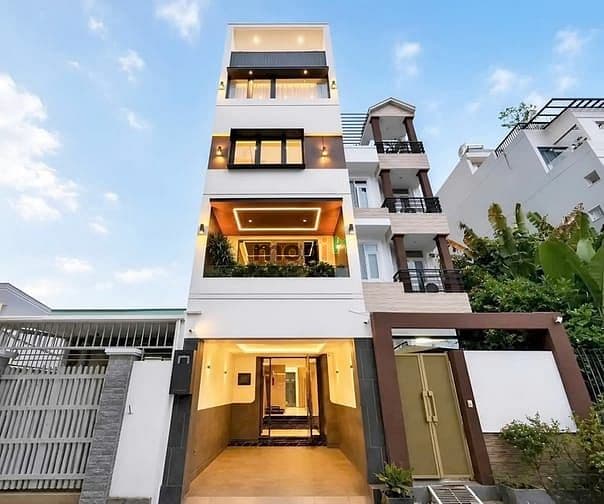 VIP! Nhà 5 tầng mới 100% có thang máy đường Phú Thuận sát Phú Mỹ Hưng