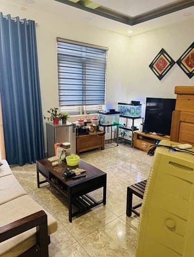 Bán Nhà Ngang 10m, 1 Trệt 2 Lầu Mặt Tiền Đường 297, Phước Long B