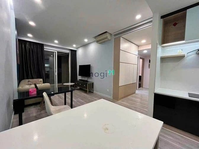 Cho thuê C/c Cao cấp Resgreen Tower 3PN 89m2, có ban công, giá 15tr/th