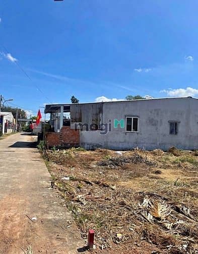 Lô đất 105m2 huyện Lộc Ninh Bình Phước có Sổ hồng giá thương lượng