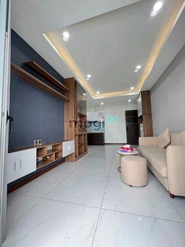 Cho thuê C/c cao cấp Resgreen Tower 93m2, Đ.Thoại Ngọc Hầu 3PN giá 15t