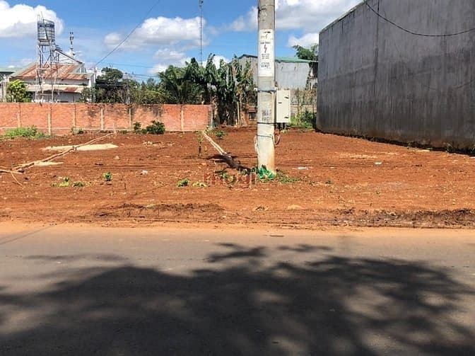 Tôi có lô đất nền ở Phú Riềng cần muốn bán để đáo hạn ngân hàng. Diện