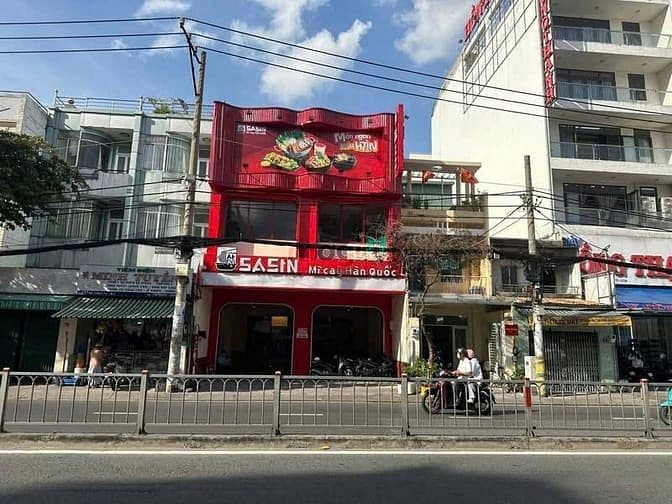Cho thuê nhà Mặt Tiền 8x43m 1 lầu Bà Hom Phường 13 Quận 6