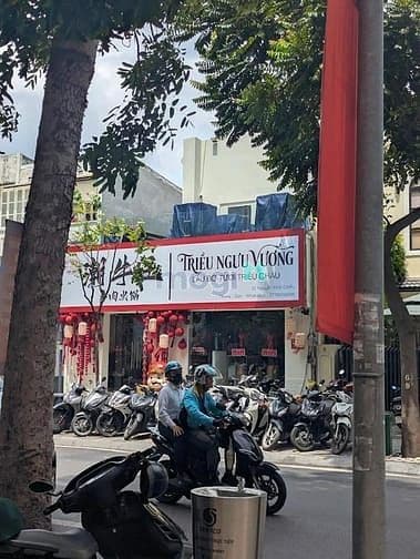Cho thuê nhà số 21 Nguyễn Đình Chiểu Quận 1