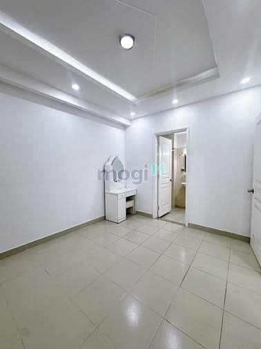 Chính chủ bán căn hộ Lotus Garden Q.Tân Phú - 78m2