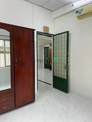 Chung cư Thái Phiên, BÌnh THới(Q11): căn 3p ngủ, nội thất giá 9,5tr/t