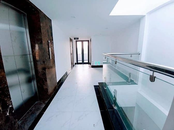 Tôi bán nhà tập thể tầng 1 ngõ Quan Hoa, giá 5.5 tỷ, 75m2, ở luôn