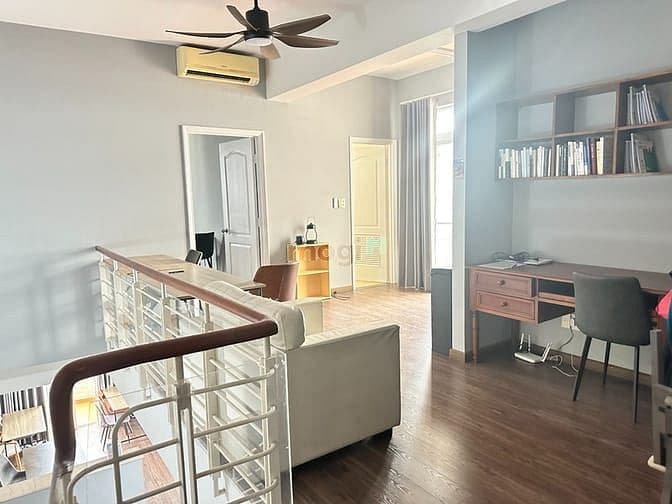 Bán Penhouse cao cấp Mỹ Phúc, DT 218m2, 3PN, 2WC, giá tốt 22 tỷ