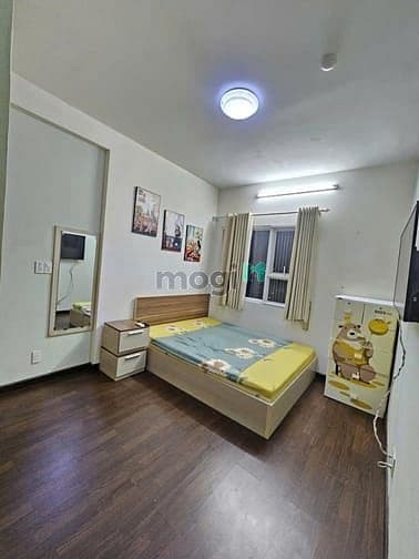 Căn 2p ngủ-77m2,nội thất,giá 11tr/th -C/c Hoa sen- lạc Long Quân