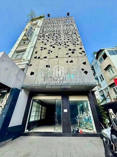 Tòa nhà MT Trần Nhân Tôn, Q10. Dt: 8,5x20m, Kc: trệt 5 lầu TM + PCCC