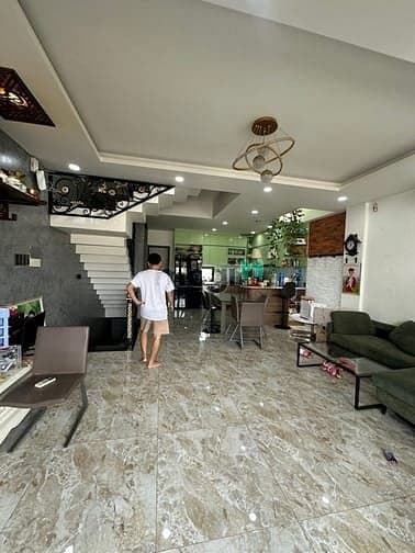 Nhà hẻm xe hơi kênh Tân Hóa - Khu VIP thông thoáng - 5 tầng - 70m2