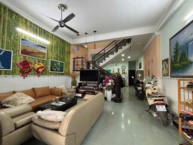 Bán nhà 1 trệt 1 lầu hẻm xe hơi đường số 6. Tăng Nhơn Phú B . Quận 9