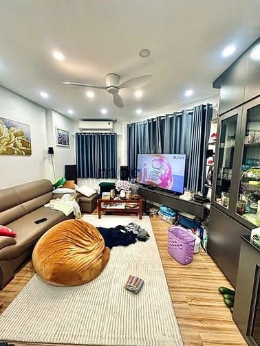 MTKD Tứ hải - gần ETOWN Cộng Hòa - 5 tầng - 44m2 - chỉ 8.8 tỷ