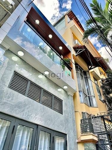 Nhà hẻm xe hơi Nguyễn Trọng Tuyển - Lê Văn Sỹ - 2 tầng - 35m2
