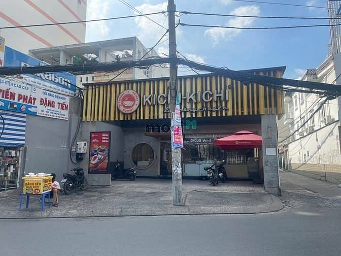 Cho thuê nhà GÓC 2MT 74-74A Phan Huy Ích - DT 11x35m, trệt suốt