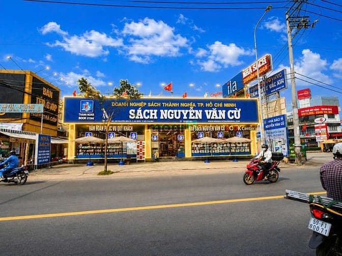 Cho thuê nhà GÓC 2MT C6/2A Phạm Hùng - MT 22m. Nhà sách Nguyễn Văn Cừ