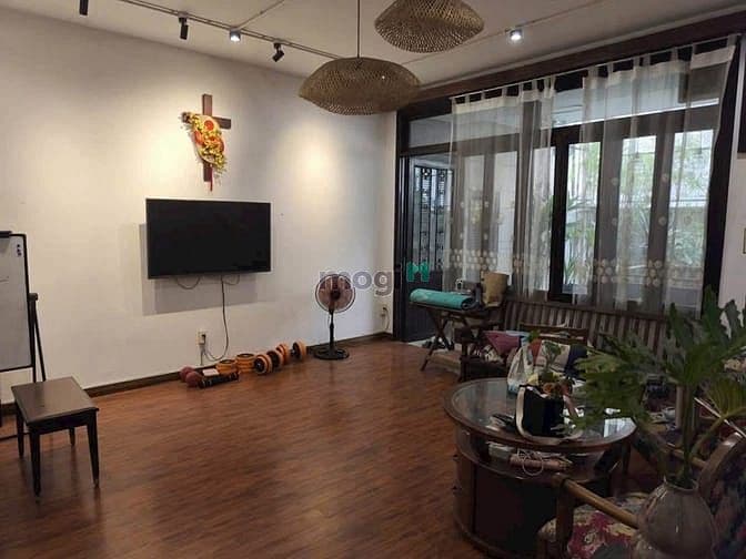 Cần tiền bán gấp căn hộ tầng 2 chung cư 108-110, Phường Đa Kao, Quận 1