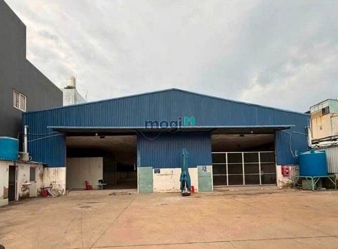 Kho xưởng cho thuê 1500m2 Thạnh Lộc Quận 12