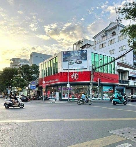 Bán góc 2MT Hai Bà Trưng P6 Quận 3, dt:15x30m giá 168 tỷ TL