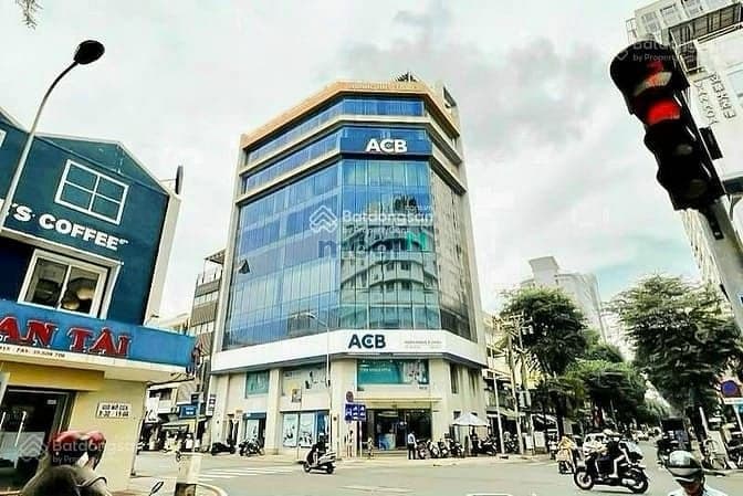 Bá tòa góc 2MT Cách Mạng Tháng 8 , P6 Quận 3, dt:13x12m giá 68 tỷ