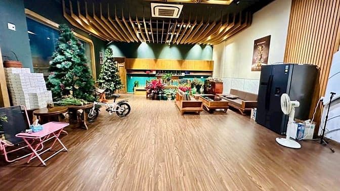 Cho THUÊ nhà đẹp FULL nội thất 1T2L ngang 10m ngay Vincom Biên Hòa