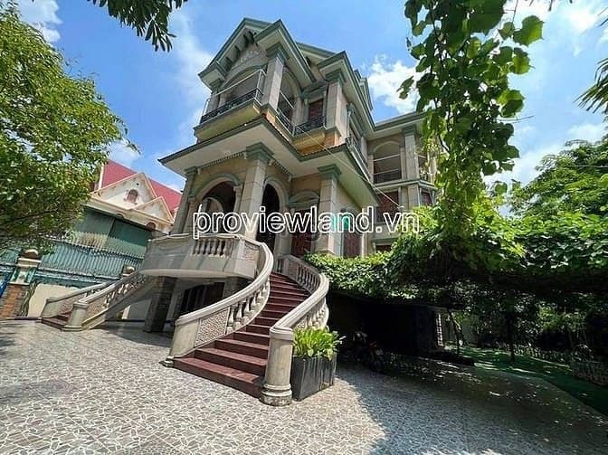 Cho thuê biệt thự MT Nguyễn Văn Hưởng, DT 1300m2, 3 tầng, gồm 17p