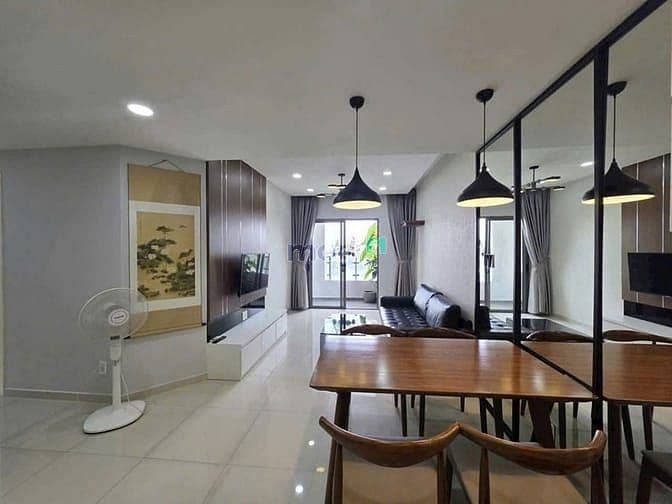 Chung cư Cộng Hòa Plaza cho thuê căn 3p ngủ, giá 15tr/tháng