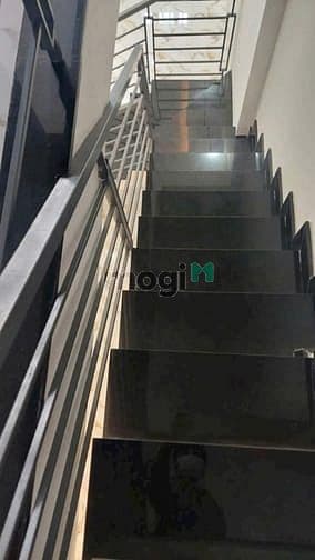 MBKD (43m2)+ 2p ngủ trên lầu đường Cô Giang-P.Cầu Kiệu -giá 14,5tr/th