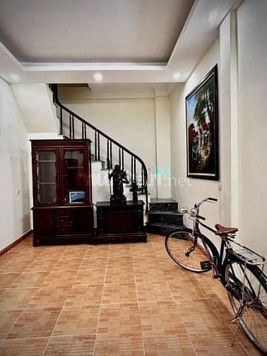 Sở hữu ngay nhà ngõ Nguyễn Chính, giá 18.8 tỷ, 61m2x5T, ô tô đỗ