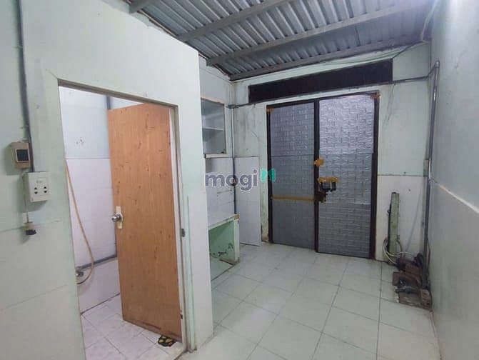 Cho thuê nhà nguyên căng (chưa có nội thất, ưu tiên hộ gia đình)