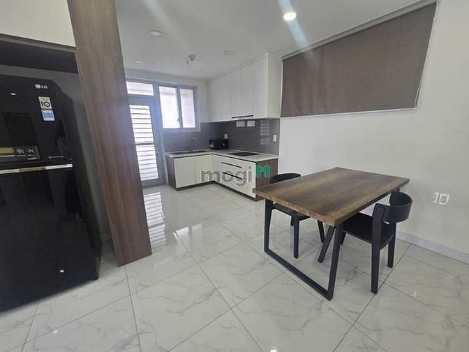 Bán nhanh CHCC Scenic Valley 2, DT 77m2, lầu cao, 2PN, giá tốt 7,6 tỷ