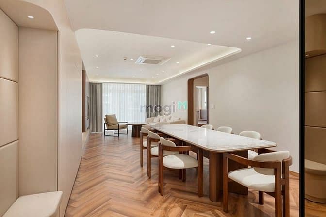 Bán gấp CHCC Riverside Residence, DT 140m2, 3PN, 2WC, gía tốt 15,5 tỷ