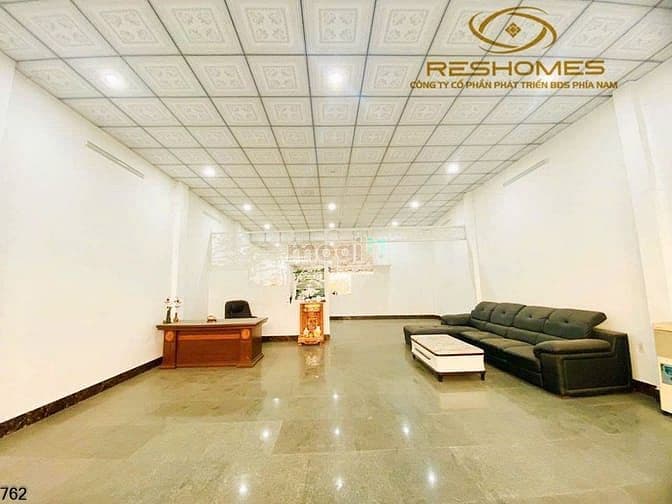 Cho THUÊ mặt bằng view sông ngang 15 mét đường Cách Mạng Tháng 8