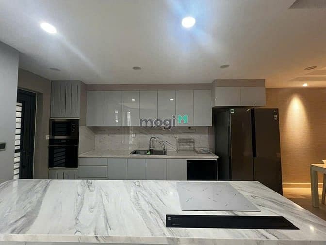 Cần bán nhanh căn hộ cao cấp Riverpark Premier diện tích 122m2 nhà đẹp