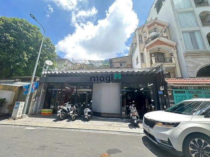 Cho Thuê Mặt Tiền H4 Đường Bạch Mã 12 x 25m, Trệt trống suốt P15, Q10