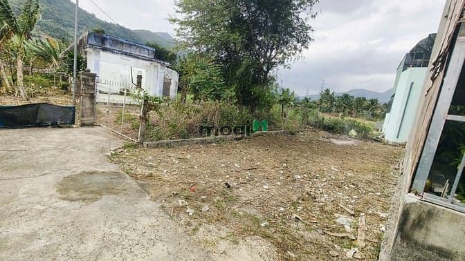 Kẹt tiền cần bán lô đất thổ cư DT100m2 đường ô tô- giá chỉ 1 ty 520tr