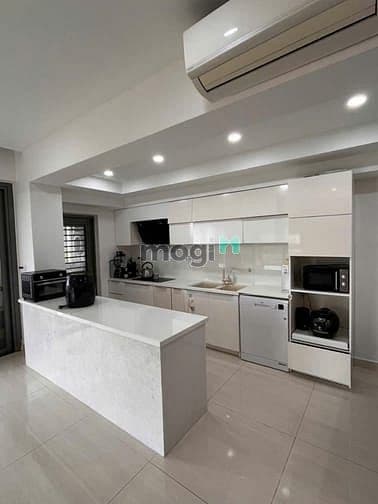 Chủ Cần cho thuê ngay căn hộ Riverpark Premier, full nội thất