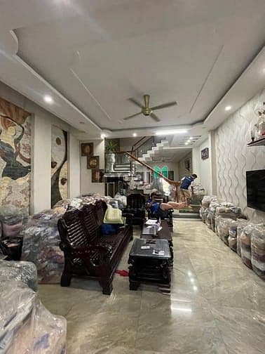 Bán nhà mặt tiền đường Châu Văn Lồng; 1T2L sổ hồng 185m2 giá 10.5 tỷ