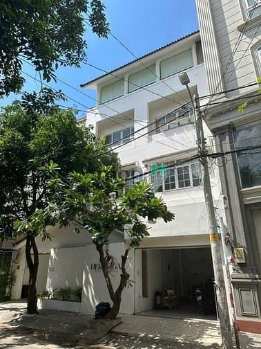 Mặt Tiền 188-190-192 Bàu Cát 3 Q Tân Bình DT 12x17m 3 lầu Giá 84 tr