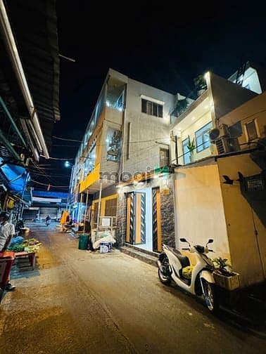 Hẻm 5m 1008/1A Âu Cơ, P. Tân Bình. DT 4x16m, 1 trệt, 2 lầu, nhà mới