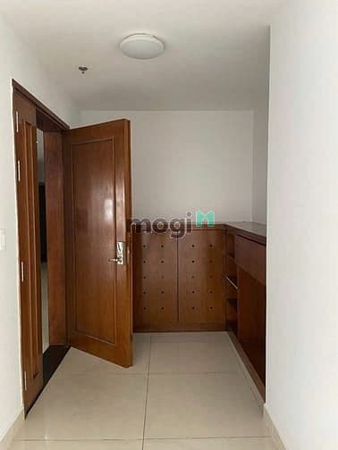 Chung cư Satra-Phan Đăng Lưu: 190m2, 3p ngủ rộng, 3wc giá 25tr/tháng
