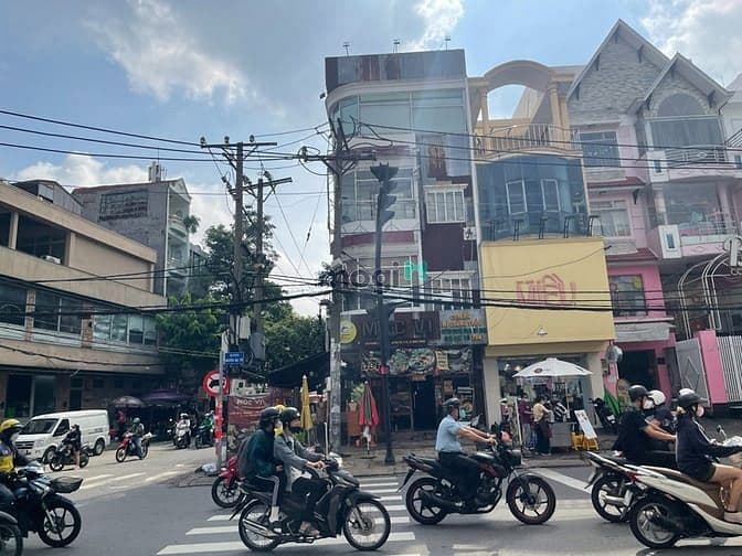 Cho thuê nhà Góc 2MT 160 Nguyễn Gia Trí - Đường D5