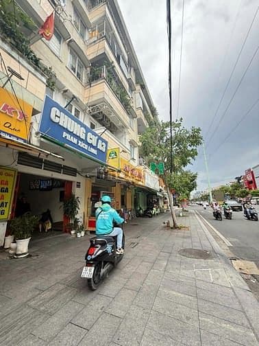 Cho thuê nhà mặt tiền số 002-004 chung cư A3 Phan Xích Long, P 7,phu n