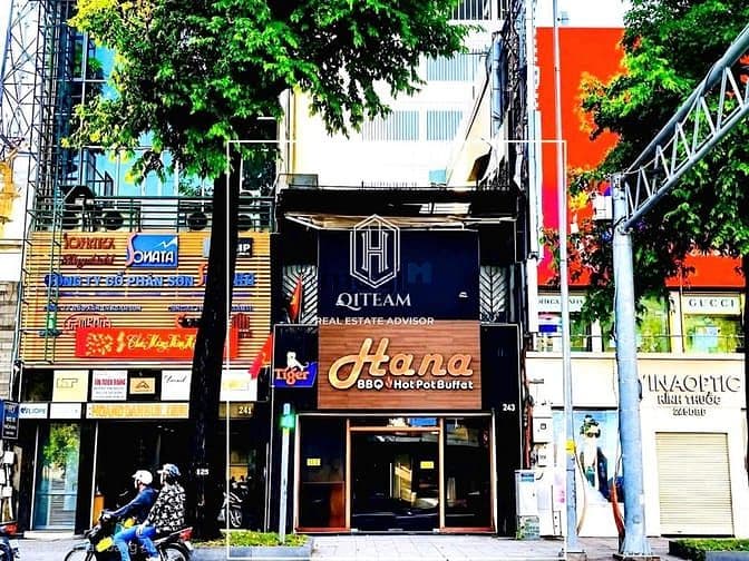Văn phòng , spa MT 243 Điện Biên Phủ, Dt: 350m2, Kc: trệt 1 lầu