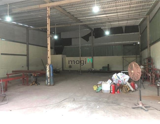 Cho thuê kho xưởng 300m2 gần cao Đẳng Điện lực Quận 12