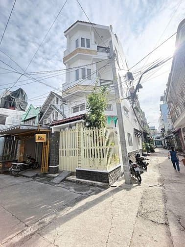 hẻm 8m căn góc 4 lầu 122/2A Bàu Cát sầm uất DT 4x13.5m, giá 10 tỷ