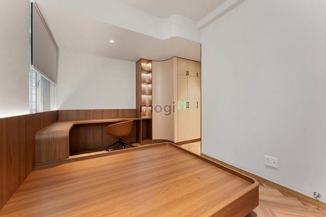 Bán CHCC Riverside residence, DT 140m2, 3PN, 2WC, NTCC, giá 15,6 tỷ
