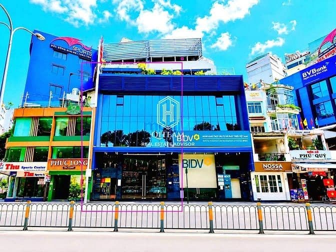 Tòa nhà MT 42 Phạm Hồng Thái, Q1. Dt: 9x15m, Kc: trệt 2 lầu