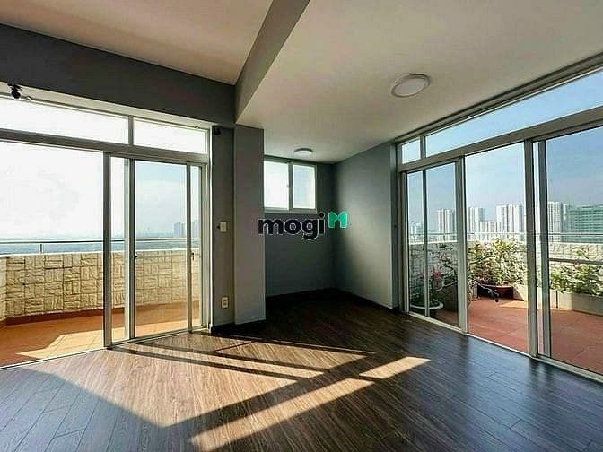Bán gấp Penhouse Mỹ Phúc, DT 218m2, 3PN, 3WC,lầu cao, giá tốt 21 tỷ TL