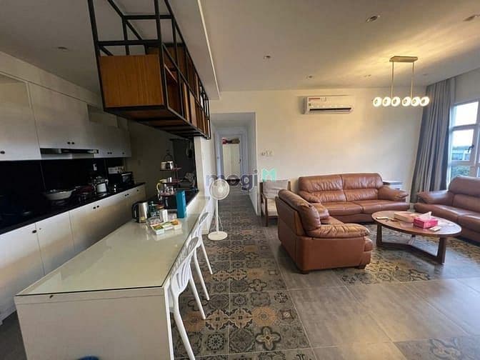 Bán gấp CHCC Happy Valley, DT 104m2, 3PN, 2WC, NTCC, giá tốt 9,250 tỷ